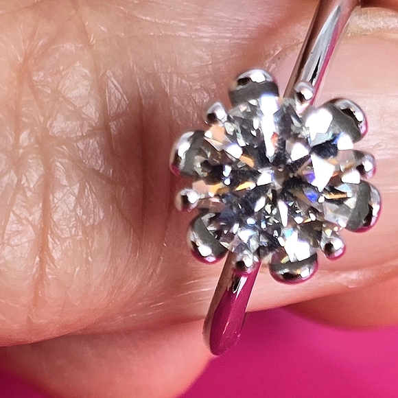 GH Color 8mm Moissanite 925 Sterling Silver Ring Sz 8.25 (adjustable) - Picture 3 of 8